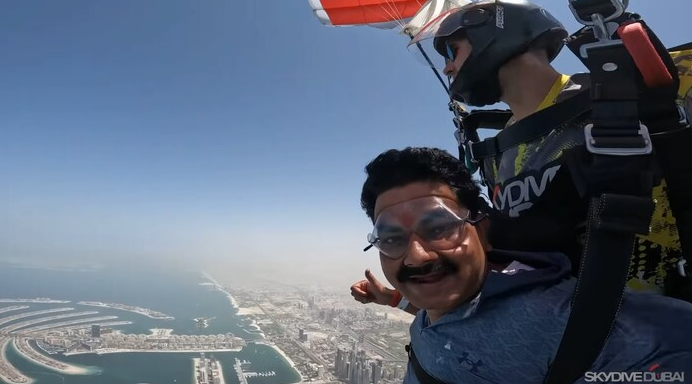 भाजपा विधायक का वीडियो वायरल: 14 हजार फीट ऊपर आसमान से लगाई छलांग, हवा में बोले-'डर के आगे जीत है